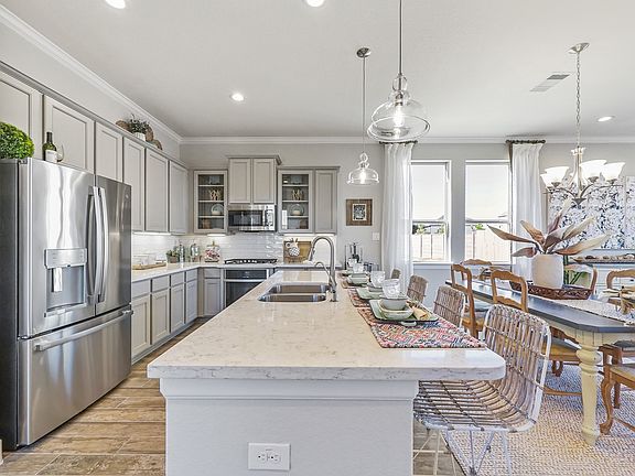 Ample storage in kitchen