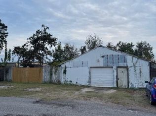 611 Northwood Dr, Conroe, TX 77303