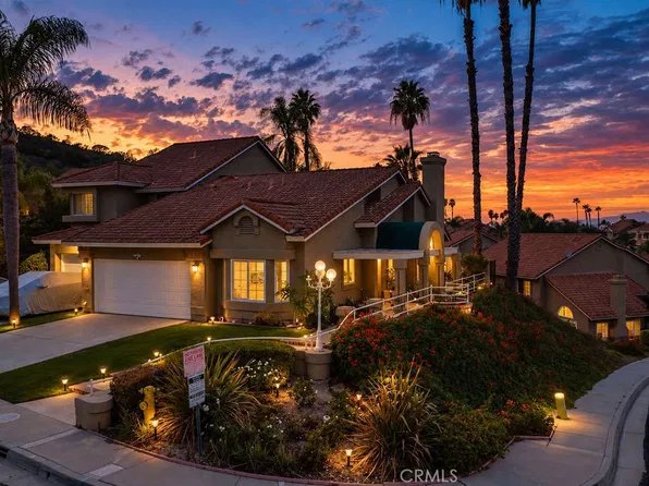 881 S Trailblazer Cir, Anaheim, CA 92807