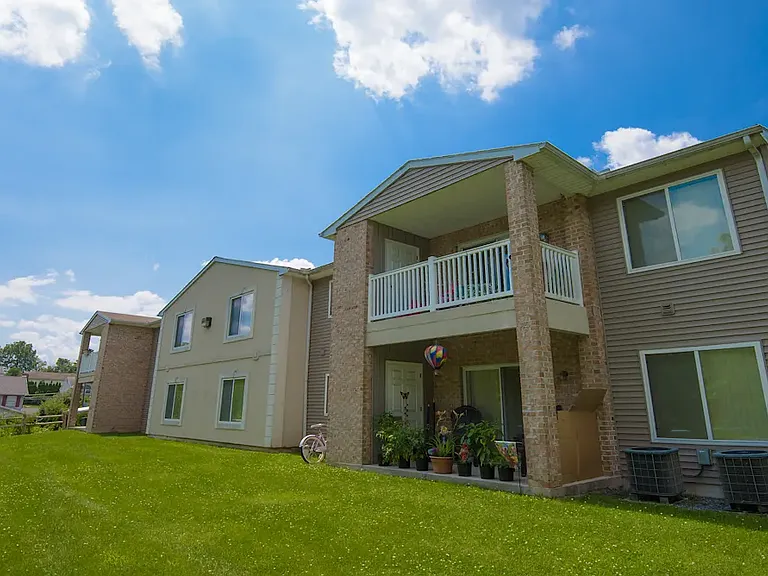 Saylor Park Apartments — Photo 4