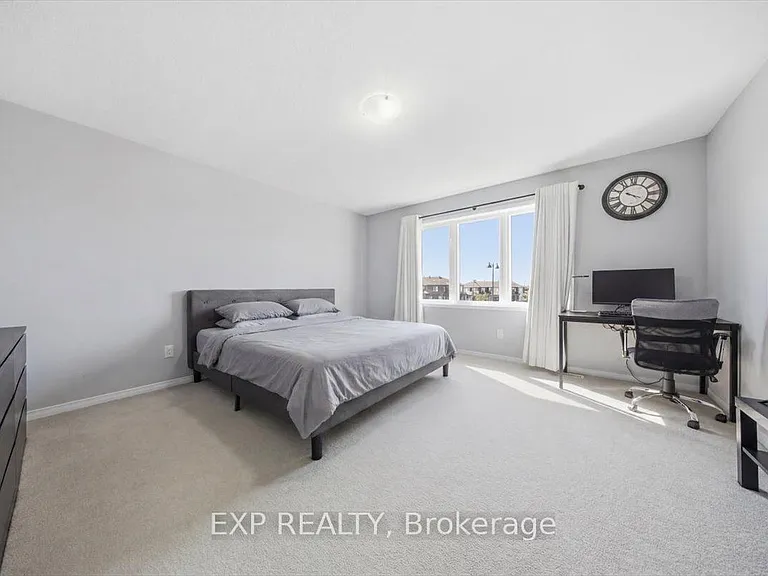 92 Riddell St — Photo 11