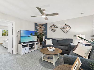 975 9th Ave S APT 16, Naples, FL, 34102