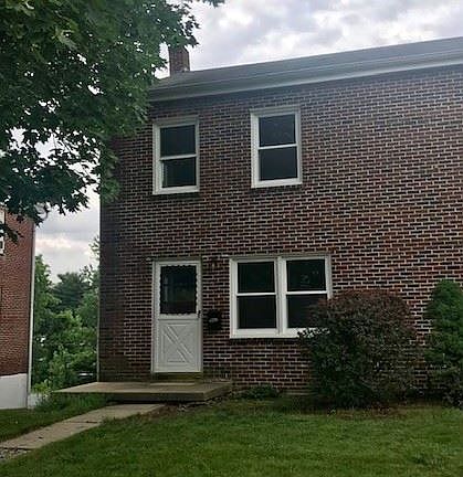 2nd image of 528 E Park St