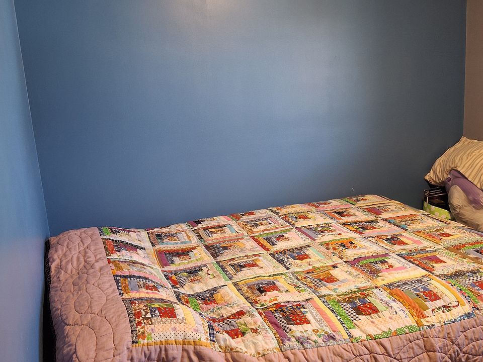 2nd image of 4915 52nd St