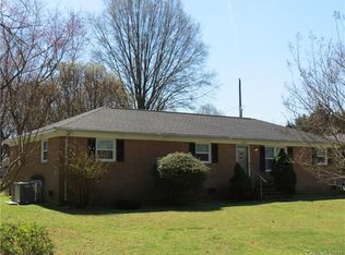 1210 Flowe Dr, Matthews, NC 28104