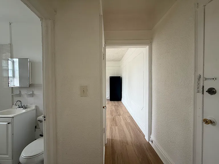 37 Kensington Ave #42E — Photo 6