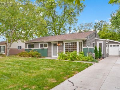 25 Lyons Dr, Troy, MI, 48083