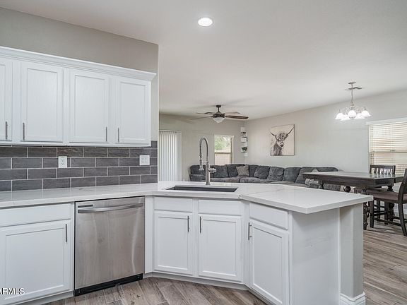 5th image of 10826 W EL CORTEZ Place