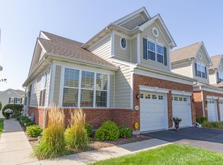 1249 Falcon Ridge Dr, Elgin, IL 60124