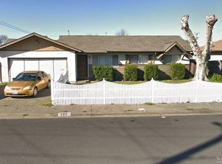 595 Cherrywood Dr, Santa Rosa, CA 95407