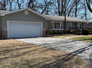1642 S Link Ave, Springfield, MO 65804