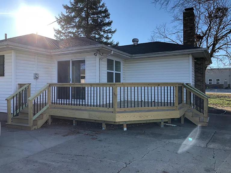 202 SE Park View Dr — Photo 4