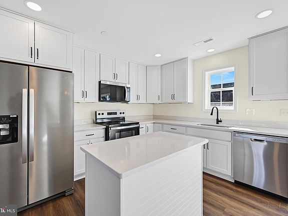 5th image of 1408 Cedar Run