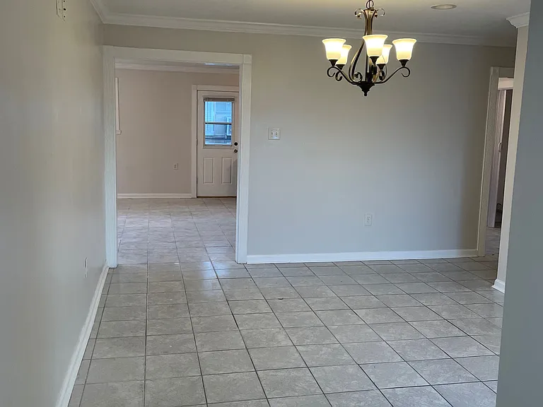 6800 Dorchester St — Photo 3