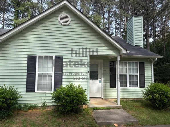 681 Senoia Rd #B, Tyrone, GA 30290