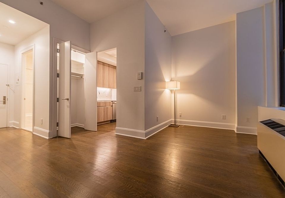 1st image of 15 Park Row APT 3F1