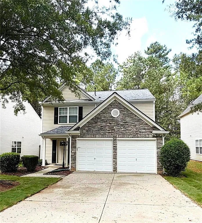 3 bed, 2.5 bath, 1680 sqft, $2,300 — Photo 1