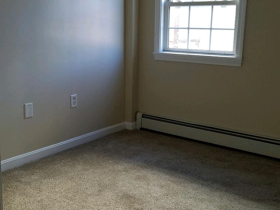 1st image of 37 Union Sq APT C