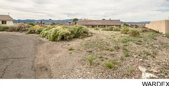 4th image of 2352 Tee Ln