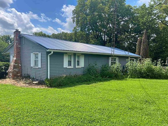 3rd image of 4514 E Old State Road 24 St