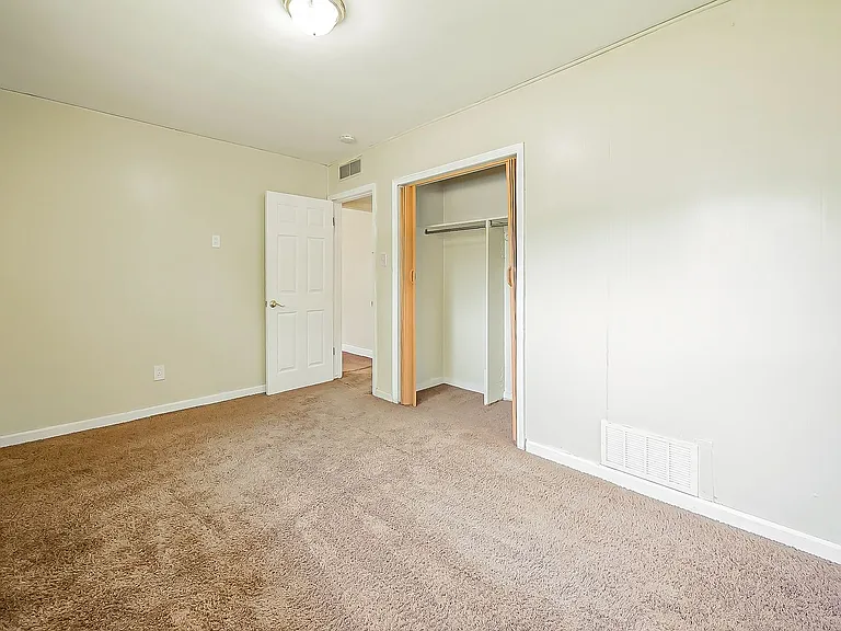 1147 E Brockton Ave — Photo 15