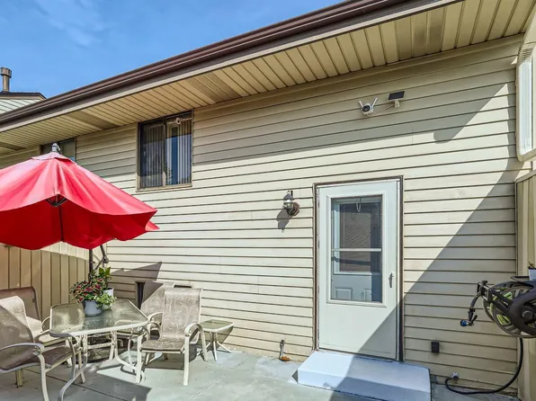 29 Marie Ave E, West Saint Paul, MN 55118