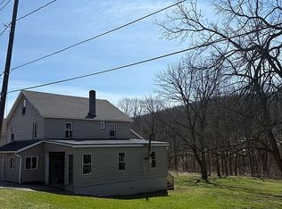 552 Hyasota Hill Rd, Hollsopple, PA 15935