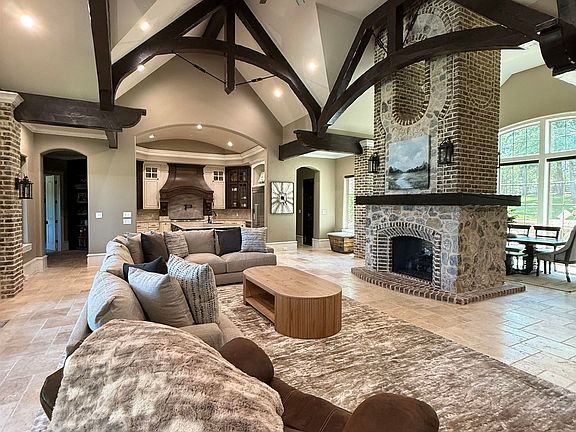 3rd image of 204 Turtle Creek Bnd