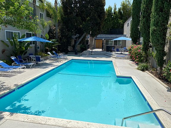 5th image of 968 Larrabee St APT 113