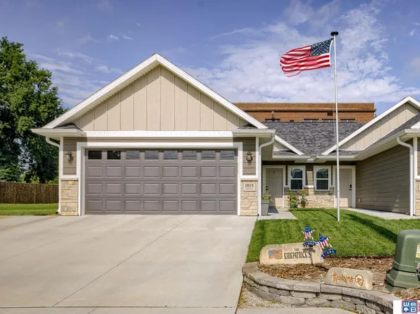1815 N East Ave, York, NE 68467