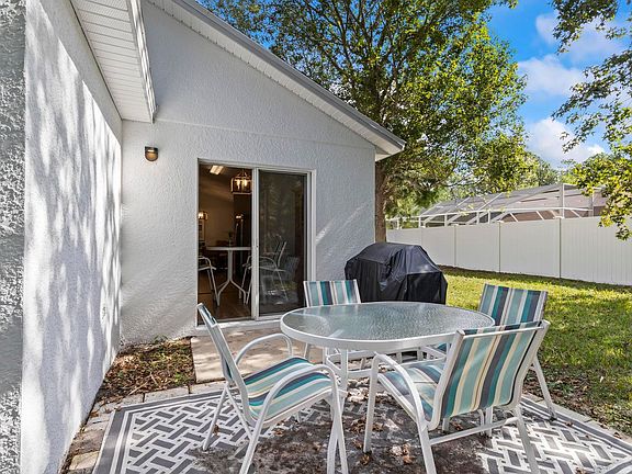 4th image of 22 Pittson Ln