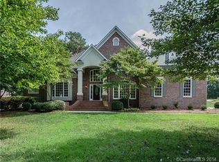 19712 River Falls Dr, Davidson, NC 28036
