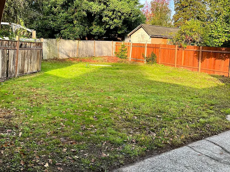 9709 35th Ave SW — Photo 3