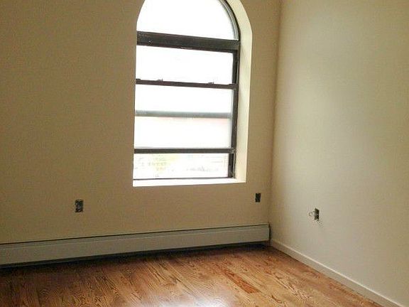4th image of 1961 Madison Ave APT 1C