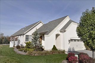 1st image of 409 Enclave Ct SE
