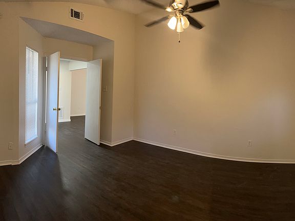 3rd image of 7004 Rose Lea Ct