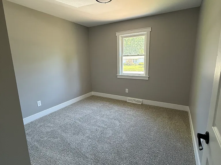 1606 Sunnyacres Rd — Photo 16