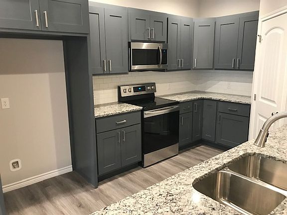 5th image of 2852 Melissa Ln