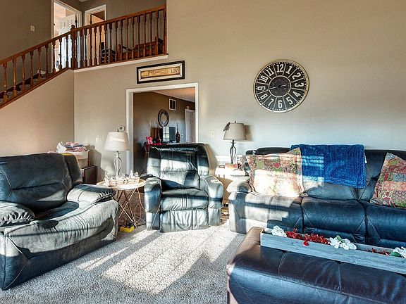 4th image of 4700 Autumn Ln N