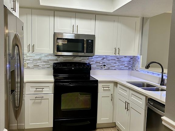 4th image of 2412 Summerfield Pl #2412