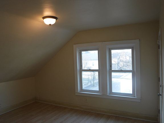 4th image of 82 Whittier Avenue # Fl 3rd
