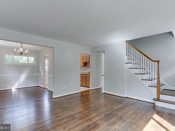 4th image of 13526 Grenoble Dr