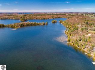 189 Central St, Traverse City, MI 49685