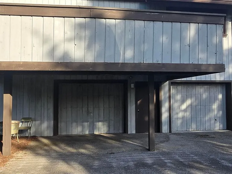 104 Hampton Ct — Photo 47