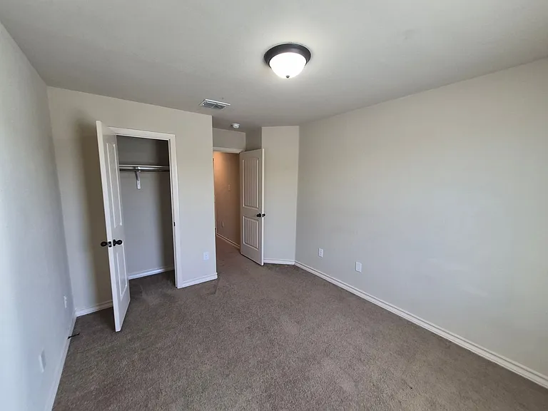 7026 Lakeview Dr #101 — Photo 19