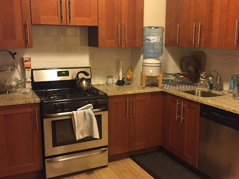1st image of 2308 Girard Ave S Unit 1