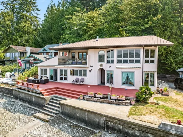 90 E Rose Point Lane, Belfair, WA 98528