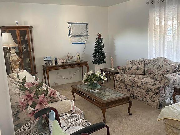 2nd image of 9462 Sandusky Ave
