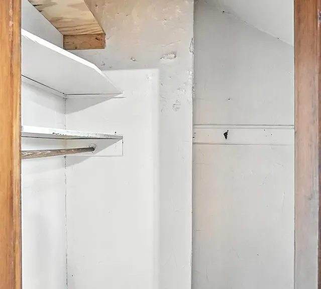 348 Volkert St — Photo 16