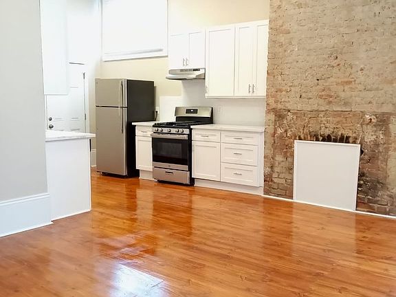 3rd image of 1510 Carondelet St Unit A